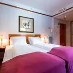First Amalie Hotel