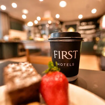 Hotel First Amalie 4*