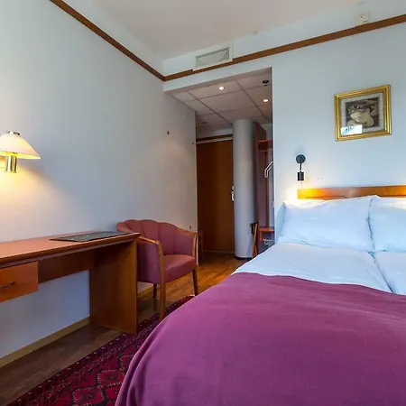 Enter Amalie Hotel Tromso