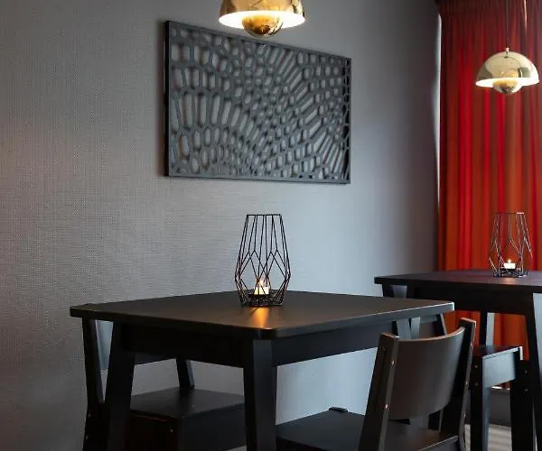 Hotel First Amalie 4*