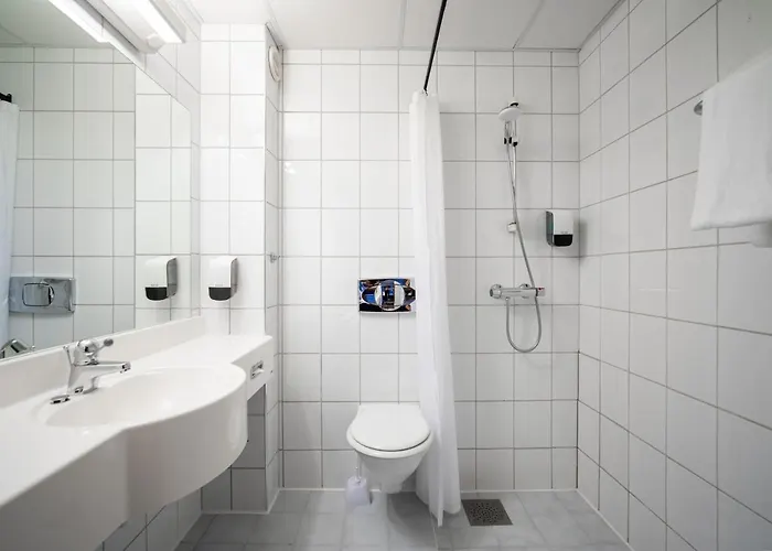 Hotel First Amalie 4*